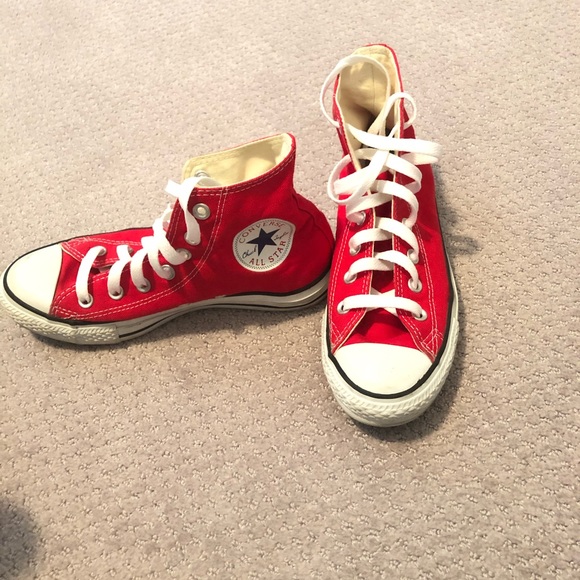 red chuck taylor high tops